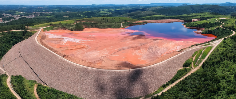 Barragem de Mineração.png