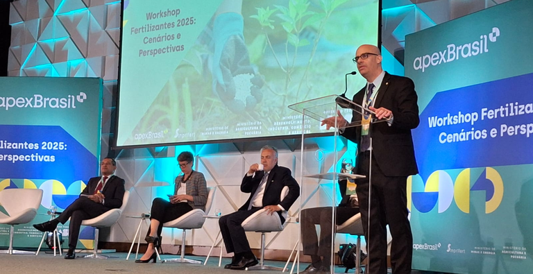 MME reforça o compromisso de impulsionar cadeia produtiva de minerais estratégicos para segurança alimentar