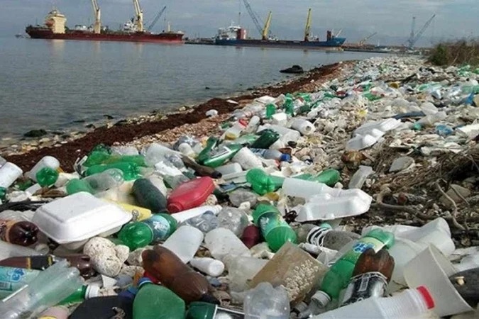 Governo Federal lança Estratégia Nacional Oceano sem Plástico (ENOP)