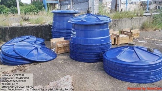 caixas-d'água destinadas à criação de camarão