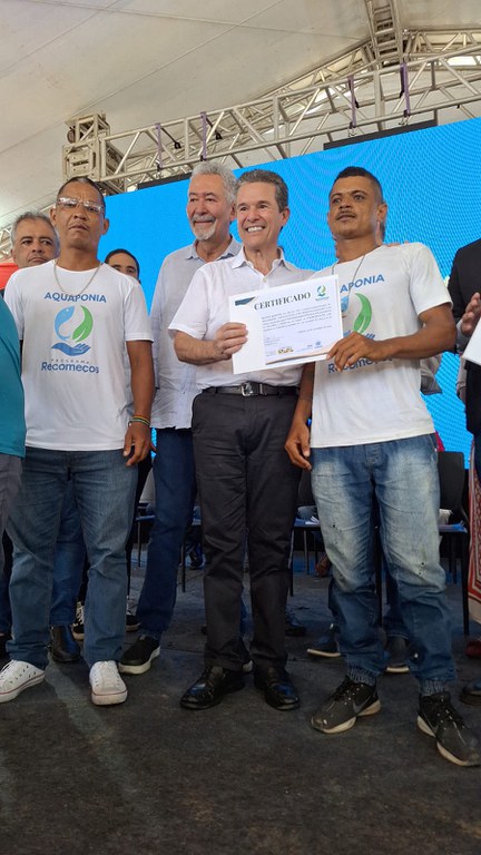 Ministro participa de inauguração do sistema de Aquaponia e Aquicultura Recomeços em AL