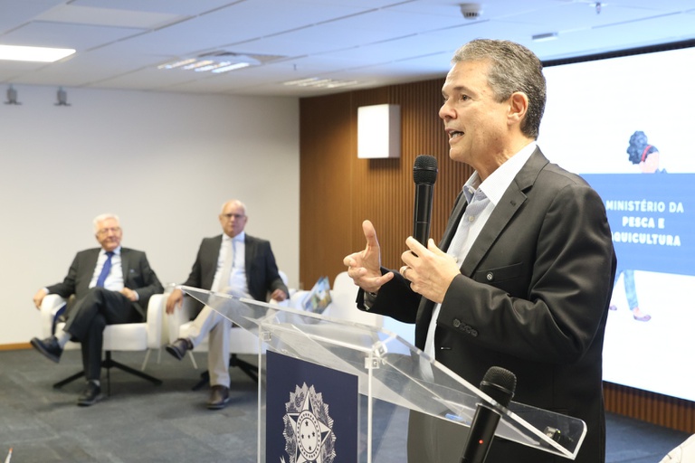 MPA e MCTI divulgam oferta de 700 bolsas de pesquisa para jovens da pesca artesanal