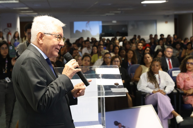 MPA e MCTI divulgam oferta de 700 bolsas de pesquisa para jovens da pesca artesanal