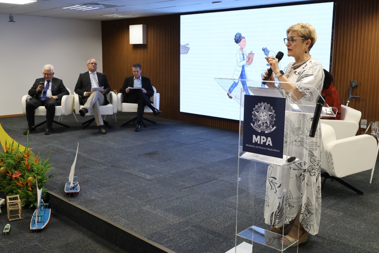 MPA e MCTI divulgam oferta de 700 bolsas de pesquisa para jovens da pesca artesanal