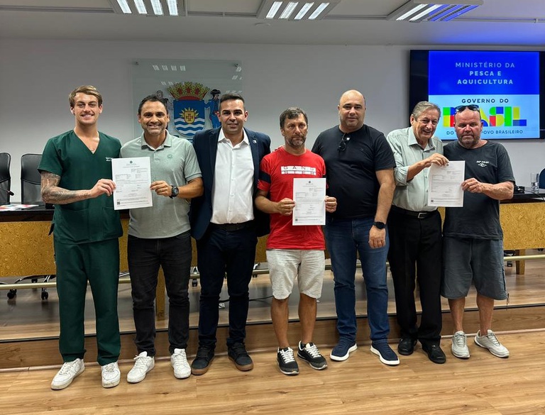 MPA entrega autorizações do PROPESC em Santa Catarina