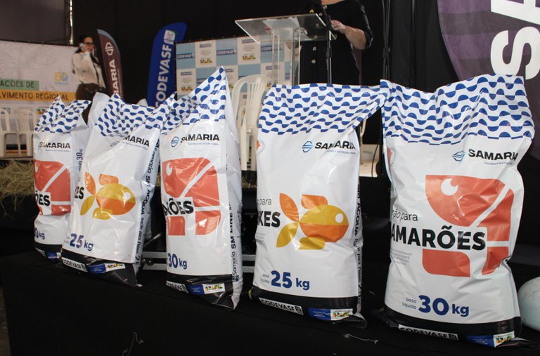 MPA entrega ração e equipamentos para pequenos produtores do Ceará em parceria com a Codevasf