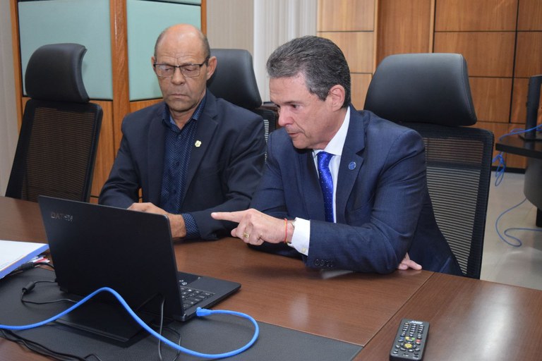 Pescadores reunião on-line