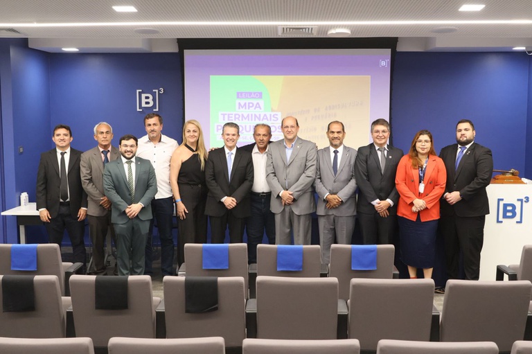 Terminais pesqueiros de Aracaju (SE) e Cananéia (SP) são leiloados