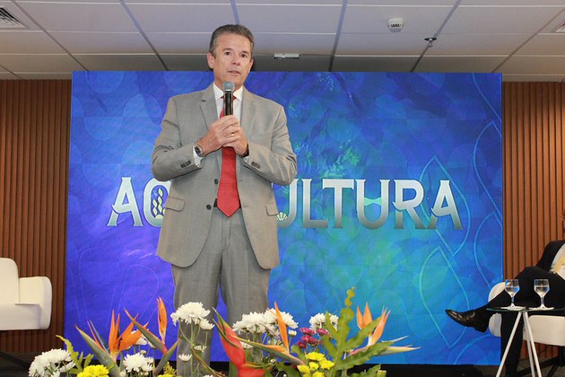 Ministro André de Paula em seu discurso no Workshop da Aquicultura