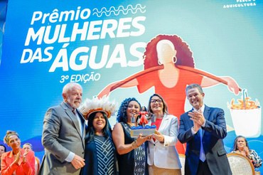 Prêmio reconhece o trabalho das mulheres que vivem da pesca e aquicultura