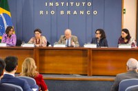 Mulheres na Diplomacia – Da Criação da ONU à Implementação da Agenda Mulheres, Paz e Segurança