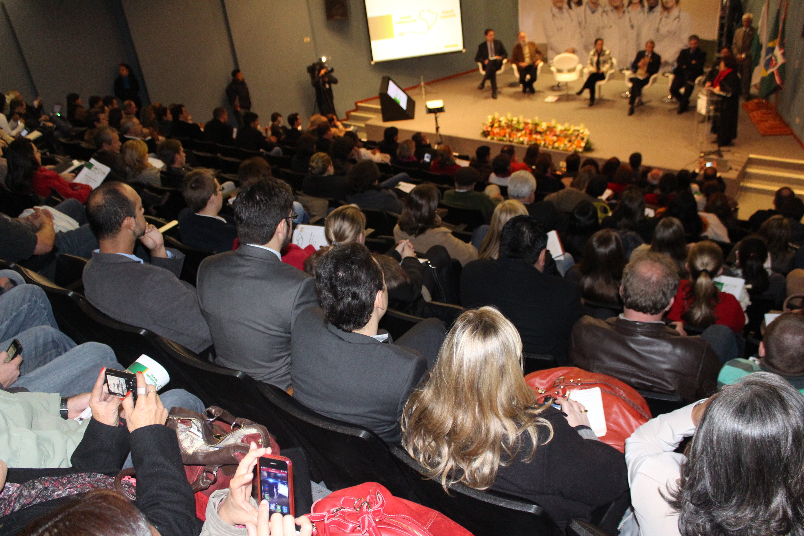 Ministra Eleonora sensibiliza gestoras e gestores das prefeituras do Paraná Foto: Isabel Clavelin/SPM