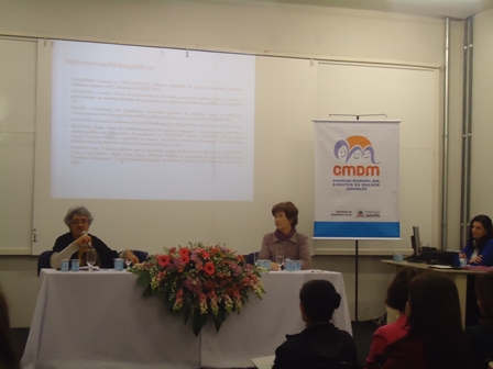 Eliana Magalhães esclarece em sua apresentação o IV eixo temático da conferência 