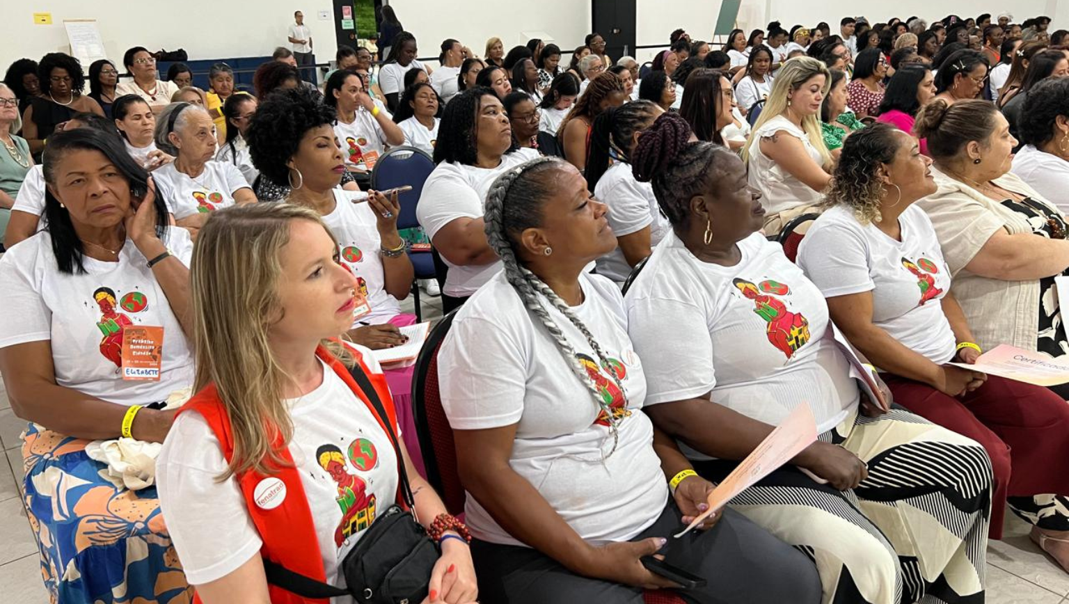 Programa Trabalho Doméstico Cidadão: parceria entre MMulheres, Fenatrad e UFSC fortalece formação de trabalhadoras domésticas