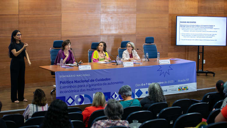 Seminário Nacional Política Nacional de Cuidados: caminhos para a garantia da autonomia econômica das mulheres