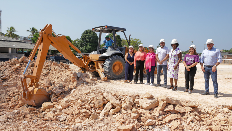 Visita ao terreno da Casa da Mulher Brasileira