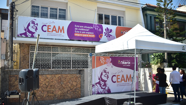 Ministra das Mulheres participa da reinauguração do Centro Especializado de Atendimento à Mulher Neuza Santos