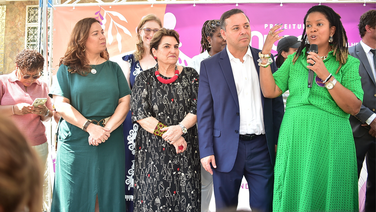 Ministra das Mulheres participa da reinauguração do Centro Especializado de Atendimento à Mulher Neuza Santos