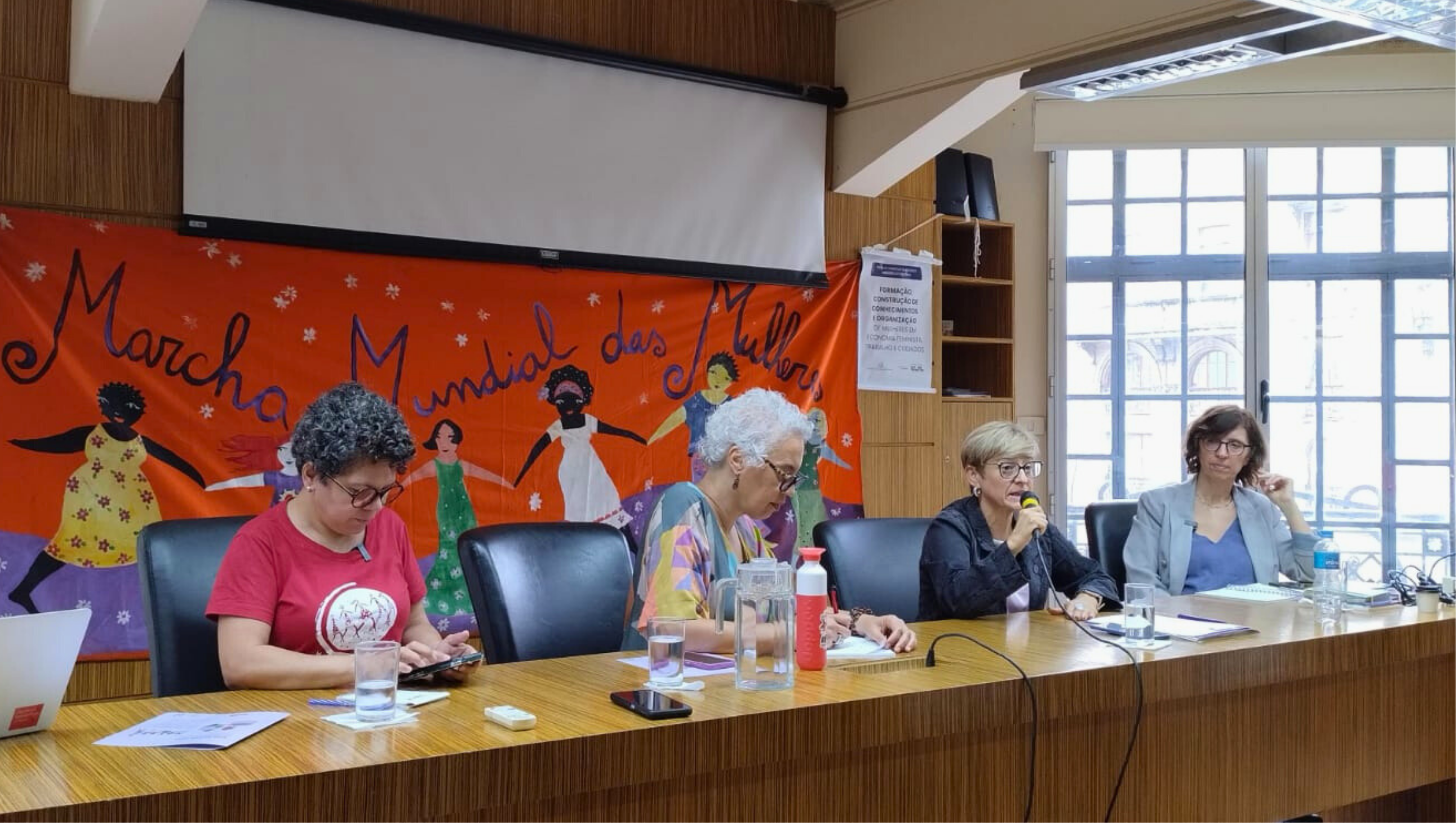 Com apoio do Ministério das Mulheres, seminário em São Paulo apresentou dados que evidenciam desigualdades persistentes no pós-pandemia e reforçam a importância do Plano Nacional de Cuidados para promover autonomia e justiça de gênero