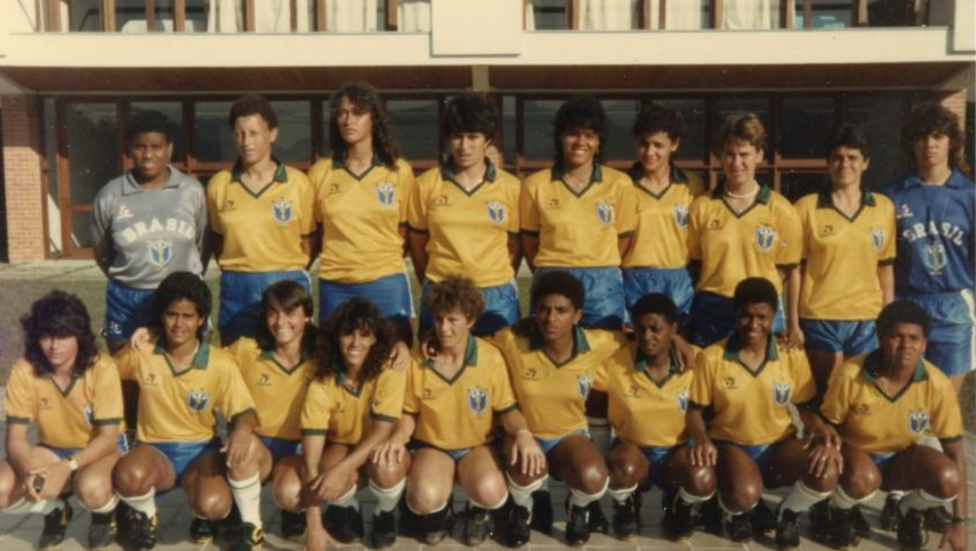 Jogadoras da seleção brasileira competiram pela primeira vez em uma Copa do Mundo em 1991.png