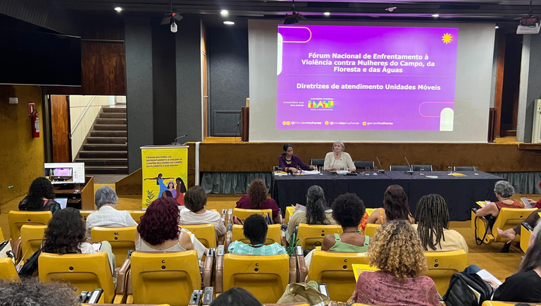 1° Seminário do Fórum Nacional de Enfrentamento à Violência contra Mulheres do Campo, da Floresta e das Águas