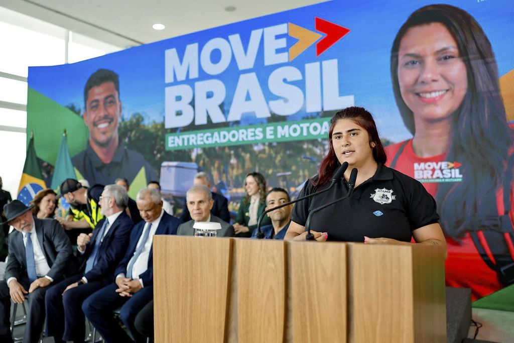 Nathalia Soares, da Associação de Trabalhadores de Aplicativos por Moto e Bike.