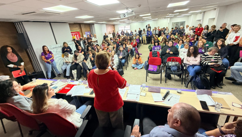 Ministra Márcia Lopes durante seminário da CUT em São Paulo