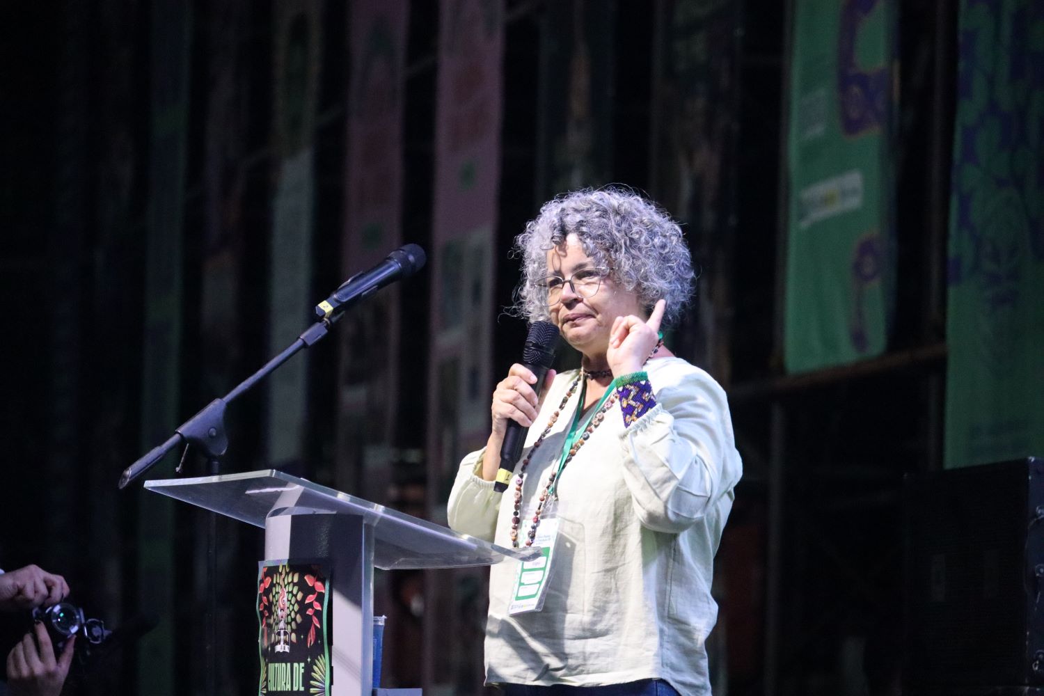 lancamento-livro-janine-valente (1).JPG