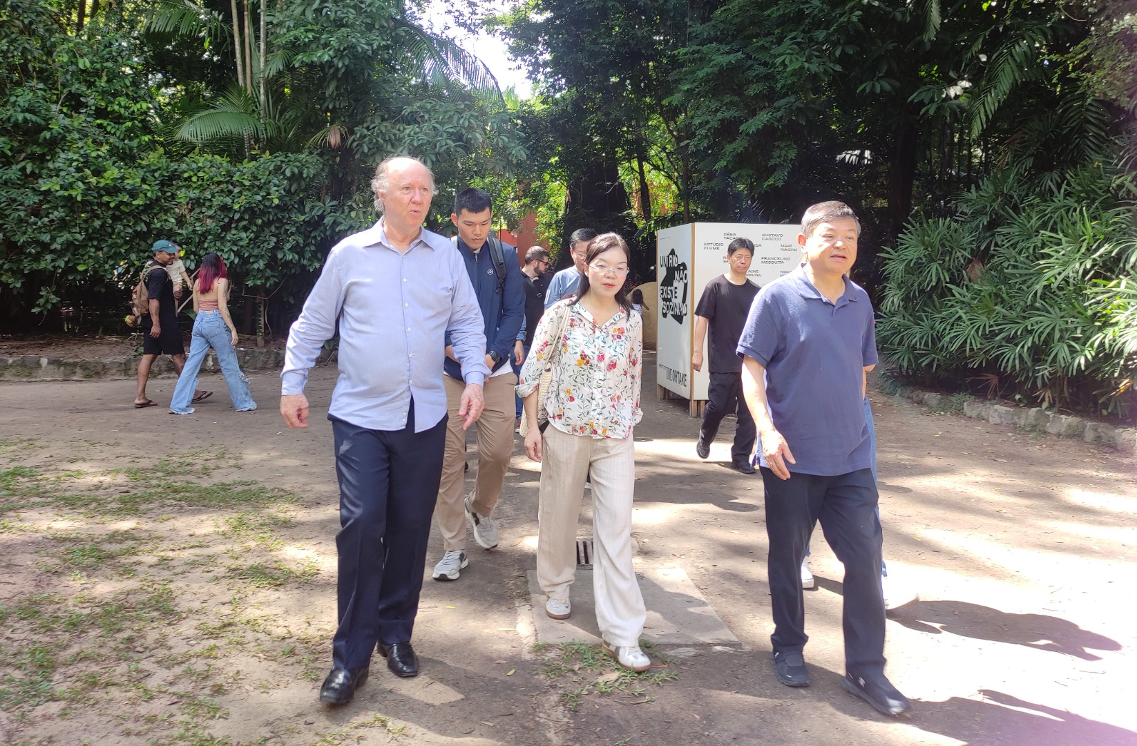 09-11-2025-visita-MinistroChinaHuangRunqiu-MPEGAndreaBatista (21).jpg