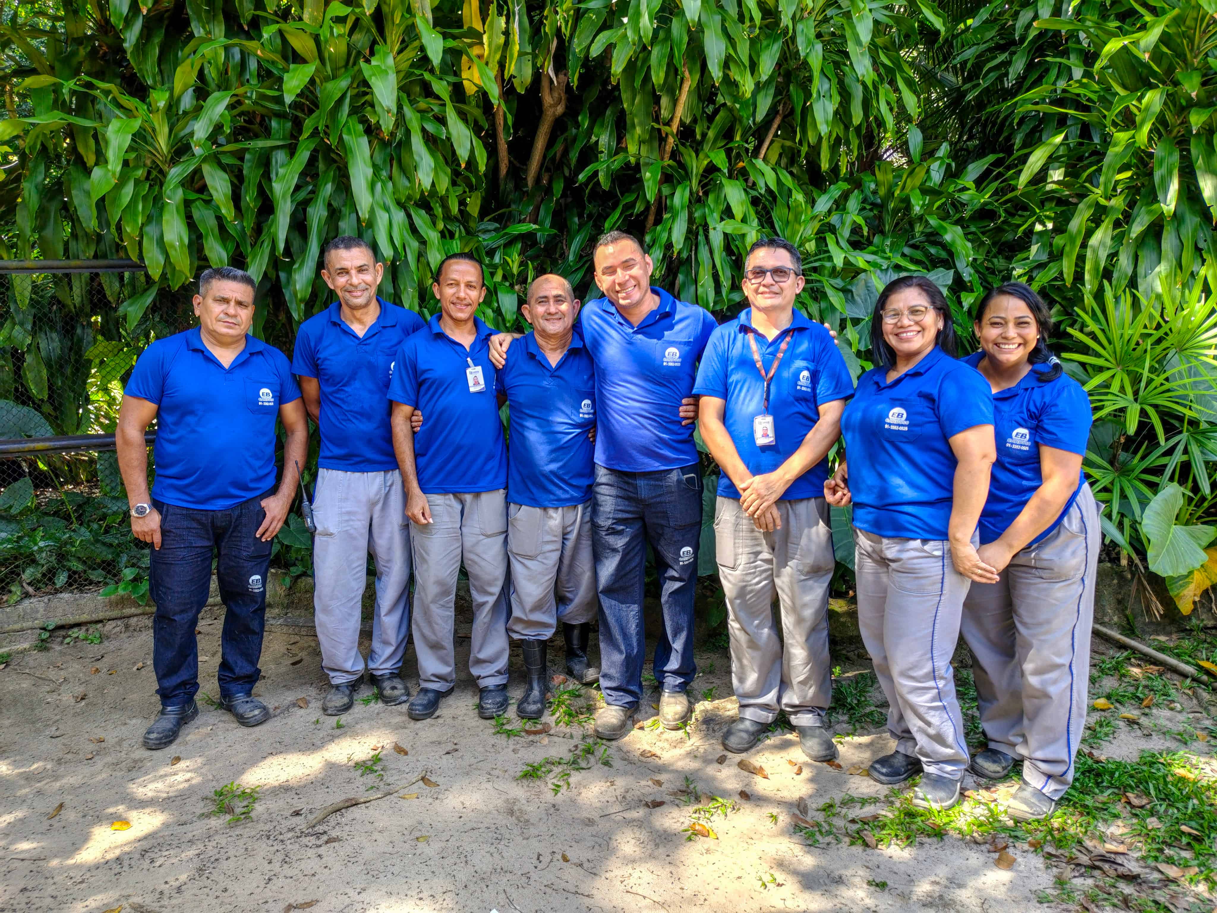 Equipe de tratadores do Museu Goeldi