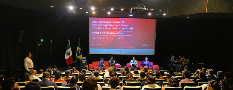Ibram y México realizan reunión de cooperación en difusión digital — Instituto Brasileño de Museos