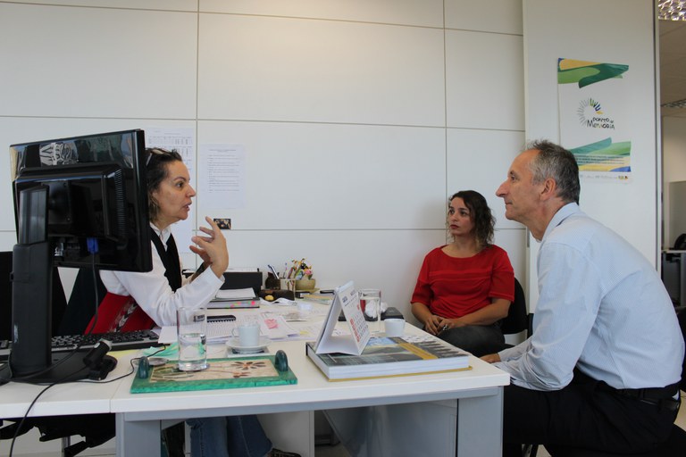 Foto notícia Ibram recebe visita de representante de Ponto de Memória da República Tcheca.jpg