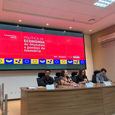 Política é lançada