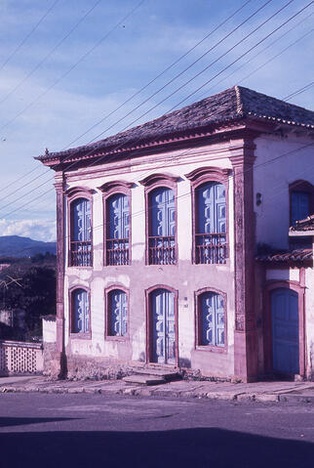 O casarão em 1974, antes de sua abertura como museu. Foto: Antônio Luiz Dias de Andrade/Centro de Memória Unicamp