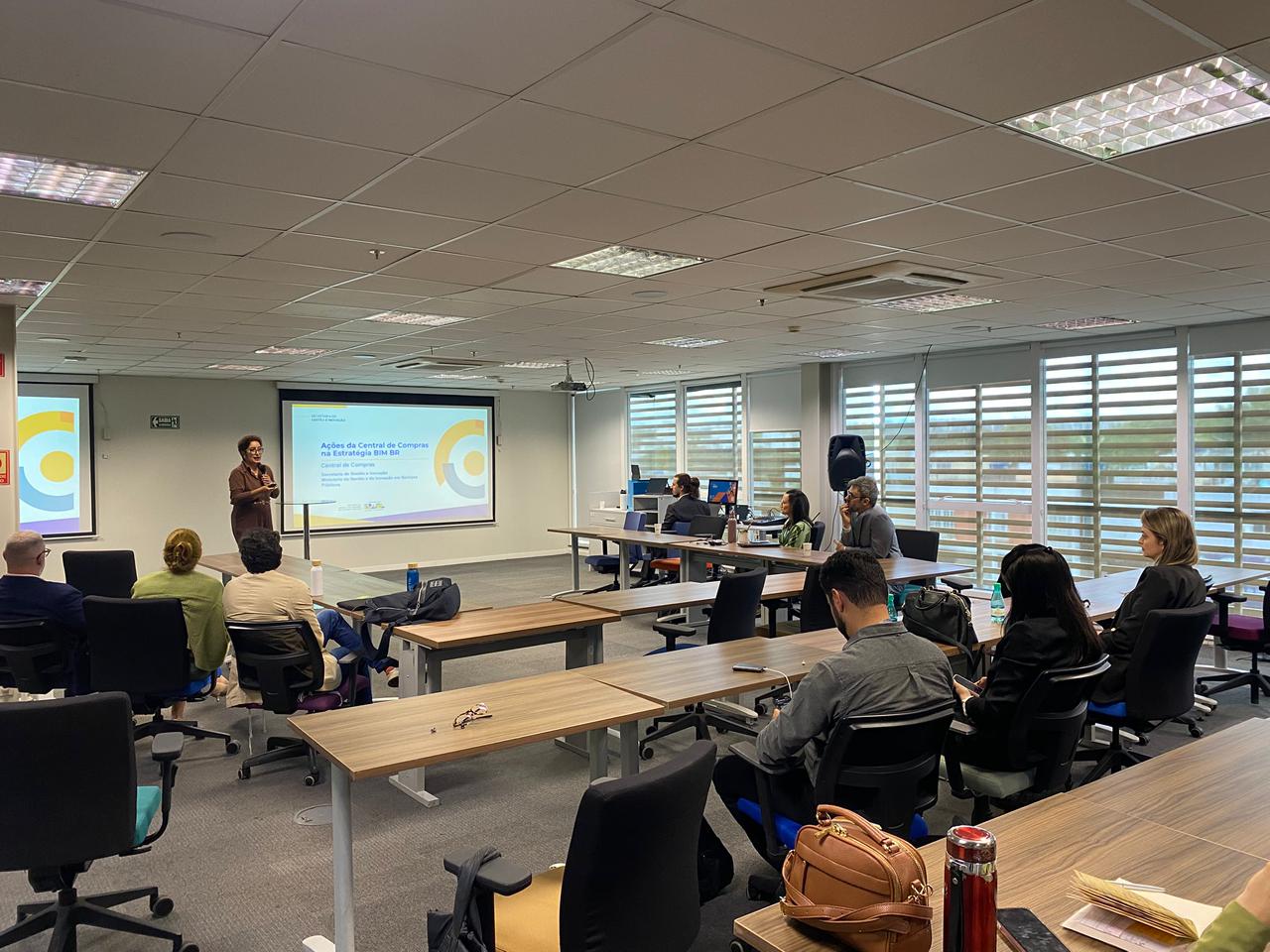 Apresentação de painel no evento