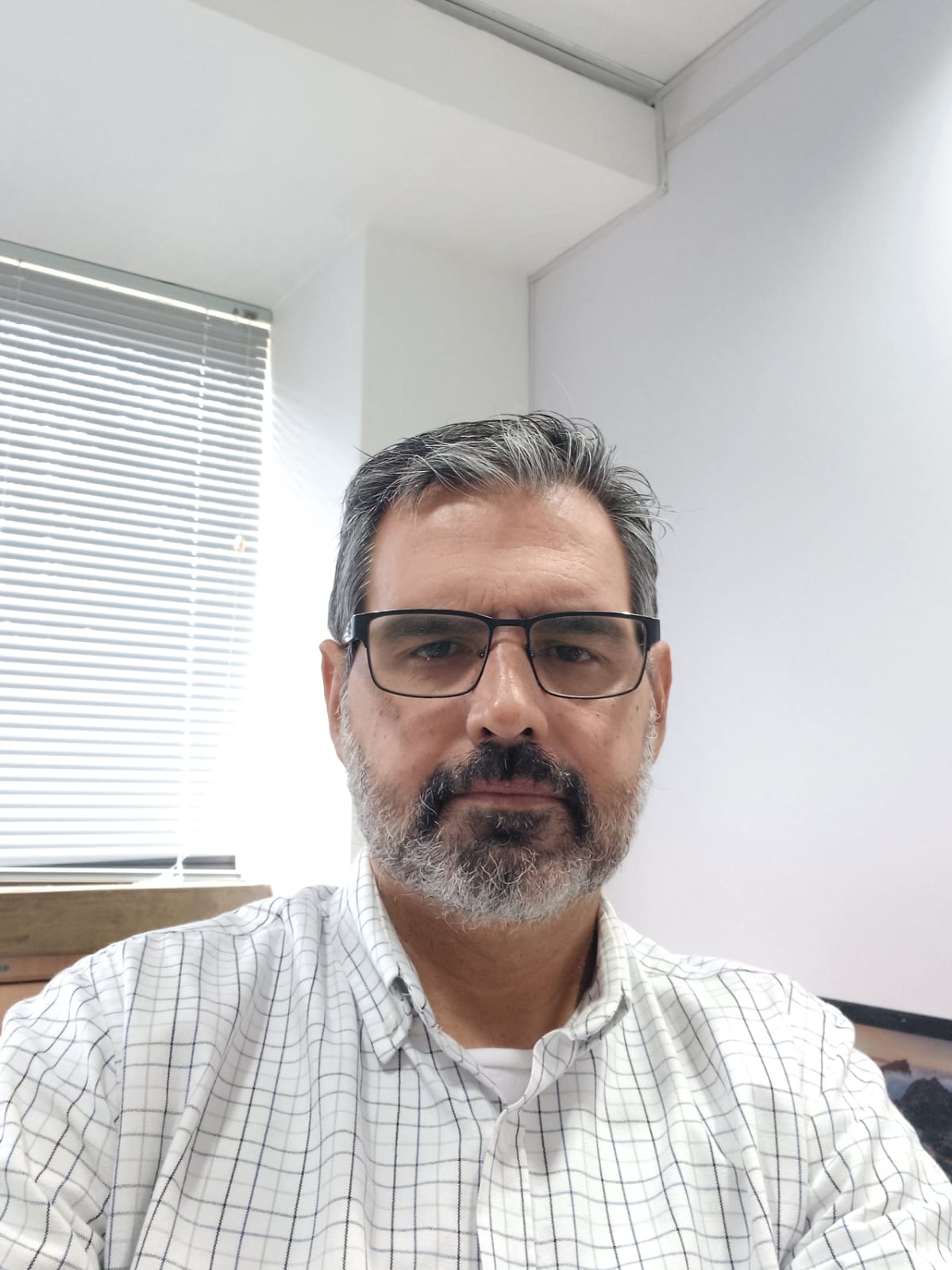 Dr. André Alves de Souza