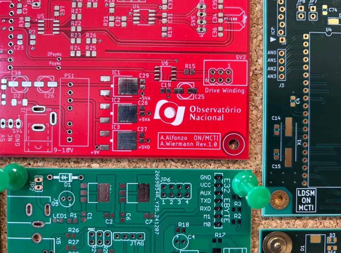 Placas eletrônicas personalizadas pelo LDSM