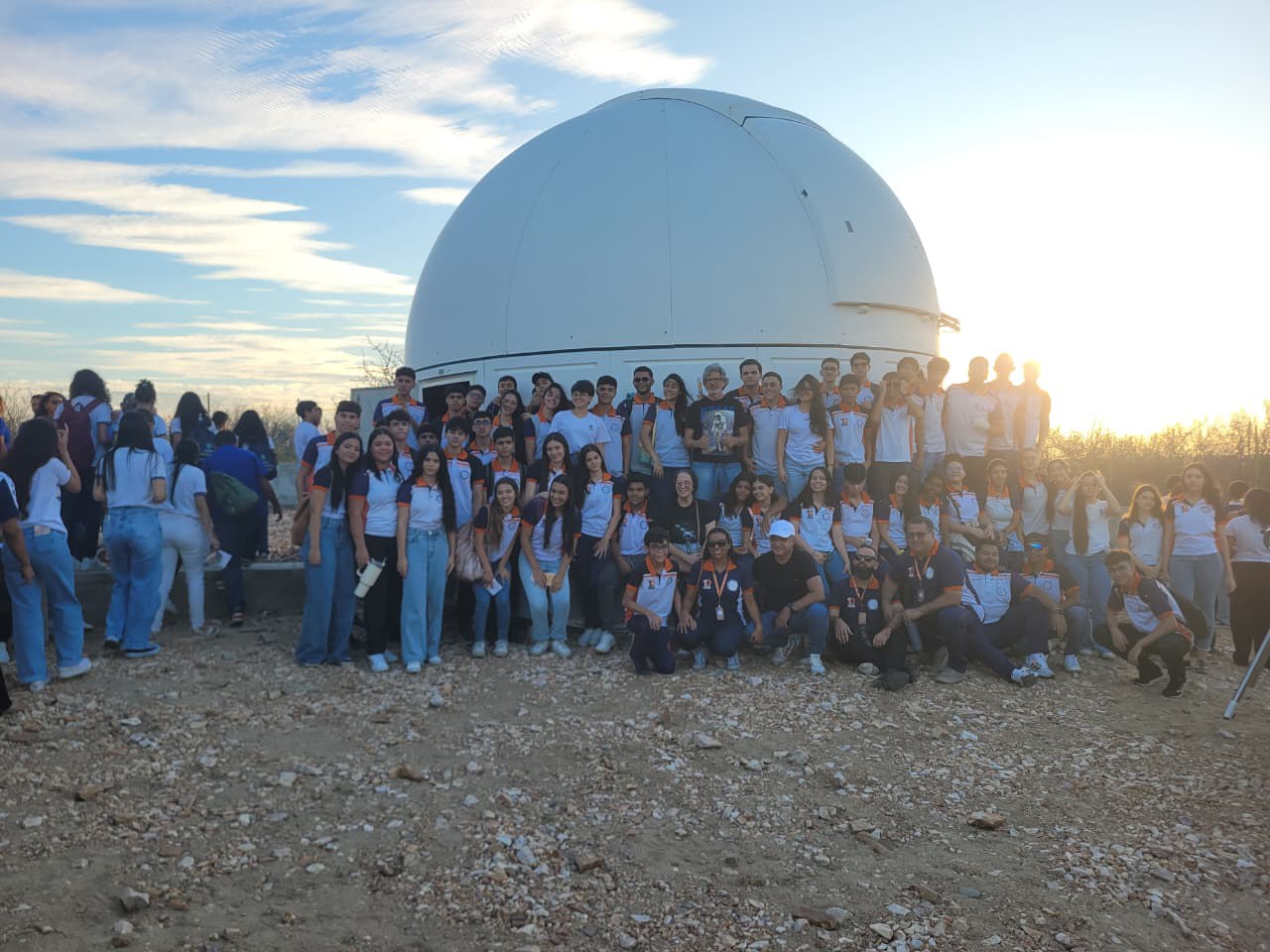 Estudantes conhecem instalações do Observatório Astronômico do Sertão de Itaparica (OASI)