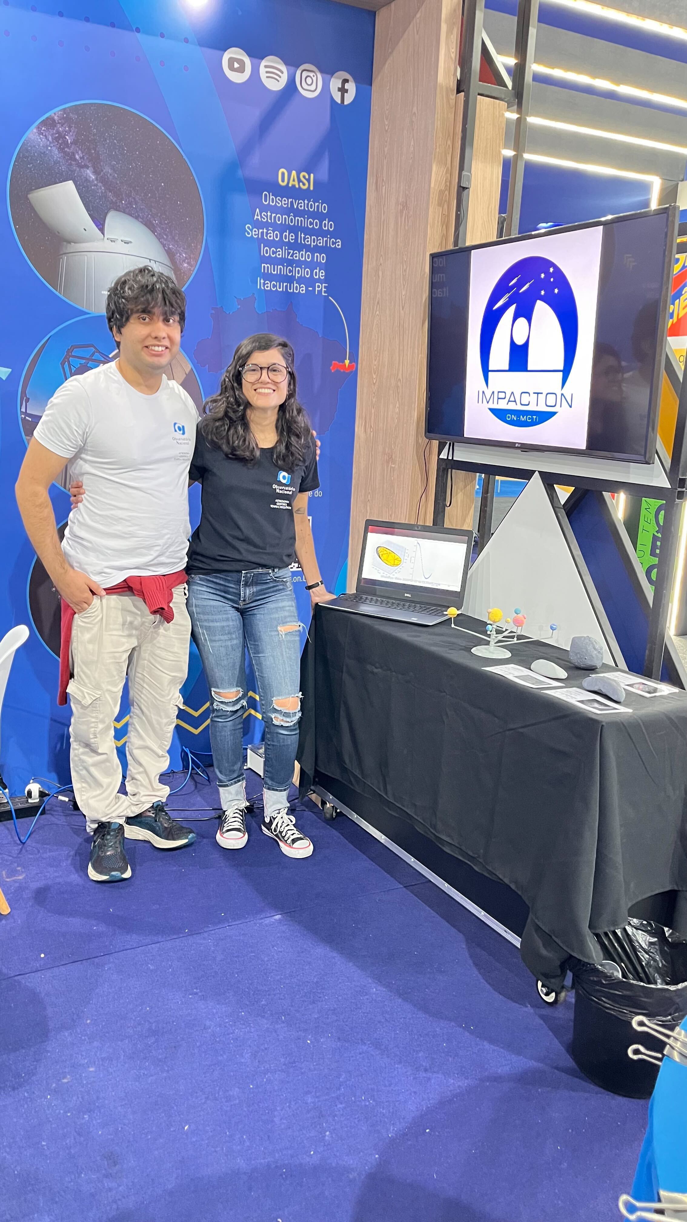 Miniaturas impressas em 3D dos asteroides.