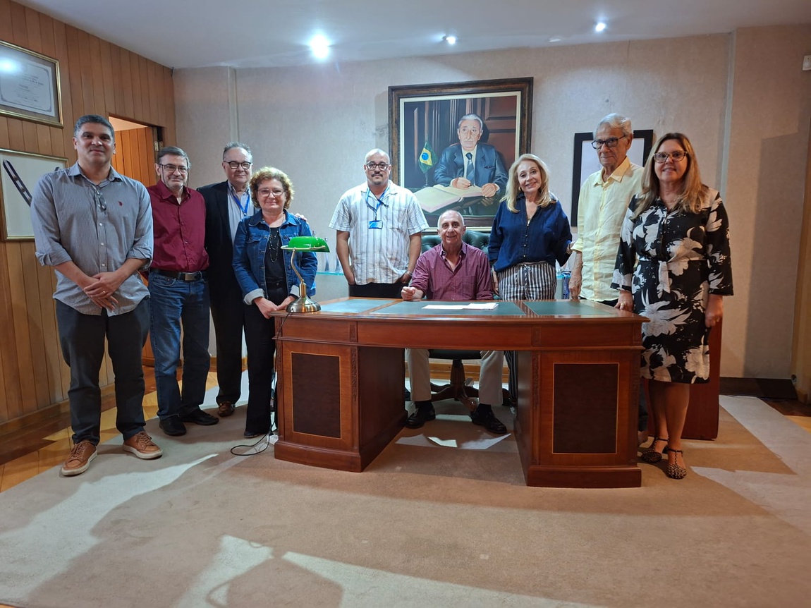 Grupo do ON visita o Centro Universitário Geraldo Di Biase em Volta Redonda (RJ). Foto: ON.