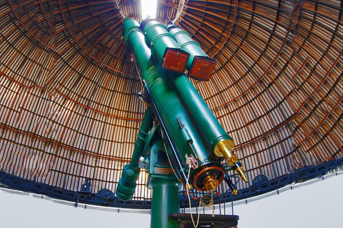 Grande Luneta Equatorial de 46 cm