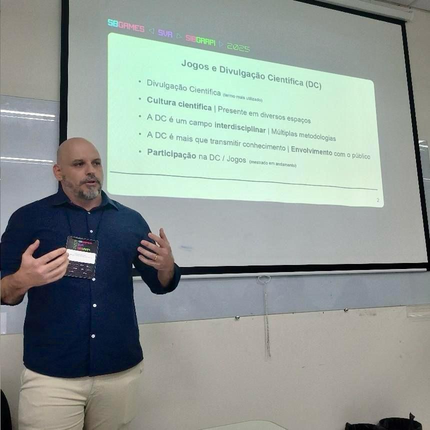 Rodrigo Cassaro apresenta artigo “Jogos e divulgação científica: Uma análise das conexões entre os campos”