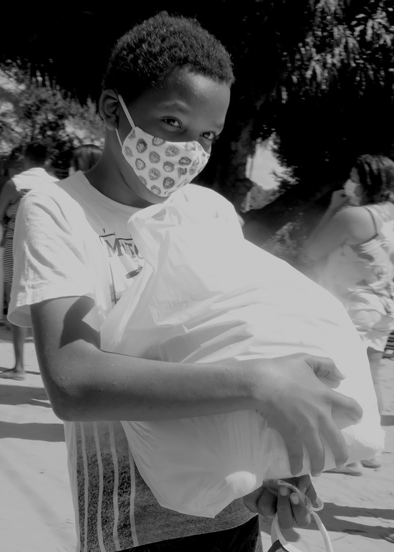 148 - Alimentando esperança.jpg