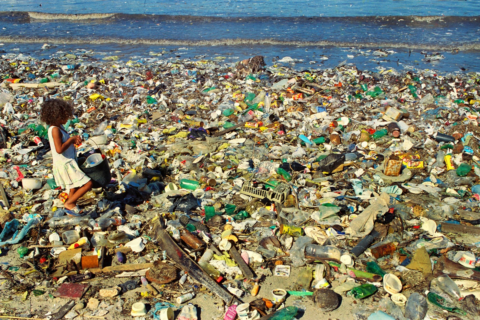 157 - XI - Praia do lixo.jpg