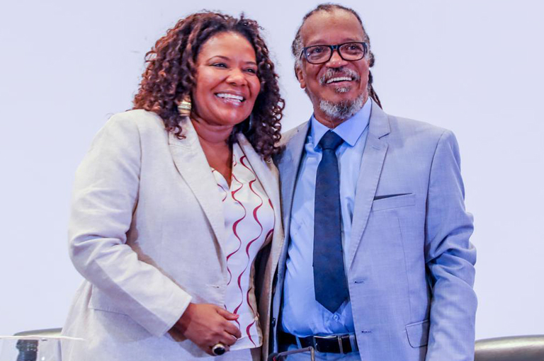 Ministra da Cultura Margareth Menezes e o presidente da FCP João Jorge Rodrigues