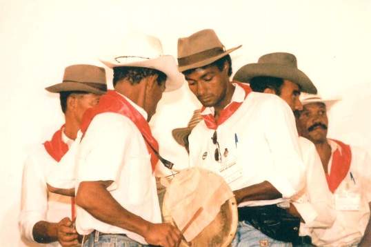 À direita, Sr. Dulce Maria Pereira, ex-presidente da FCP juntamente com Dona Ivone Lara, cantora e compositora brasileira.