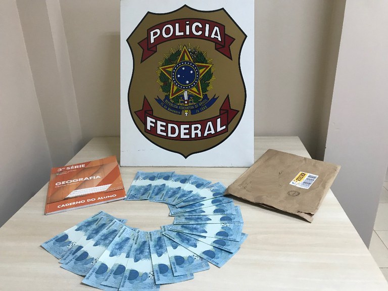 PF prende distribuidor de cédulas falsas em Cambará PR.JPG