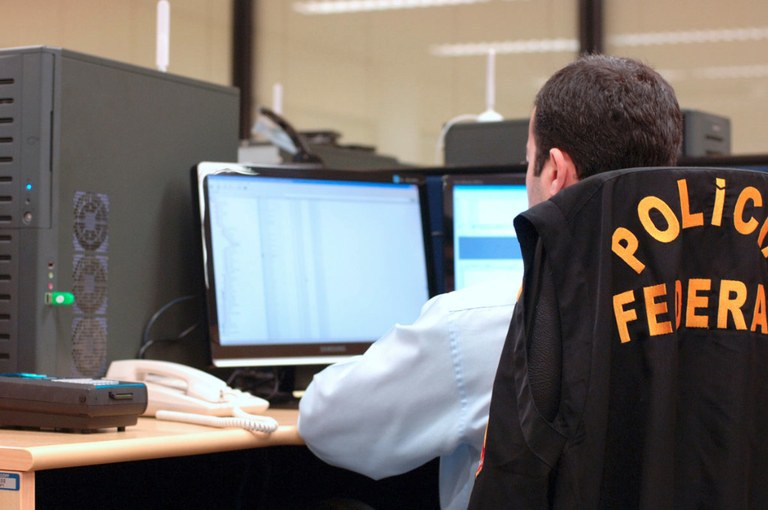 perícia computadores.jpeg