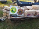 PF e COBRA BPFRON realizam a apreensão de barco carregado com cigarro paraguaio.jpg