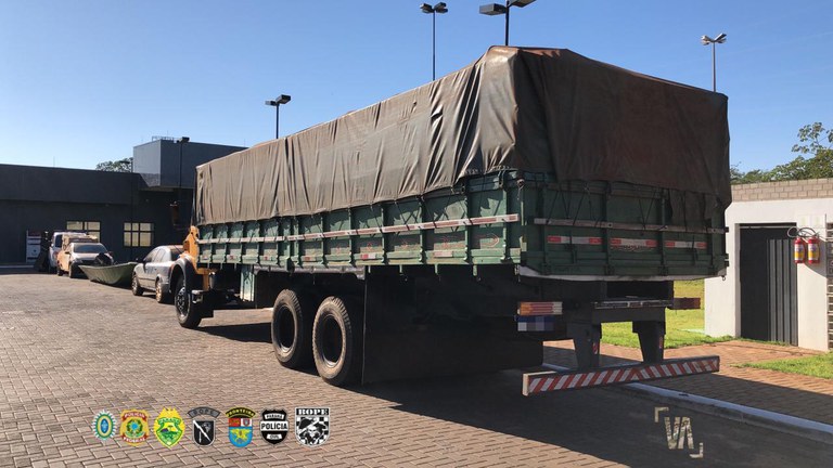 apreensão caminhão 2.jpg